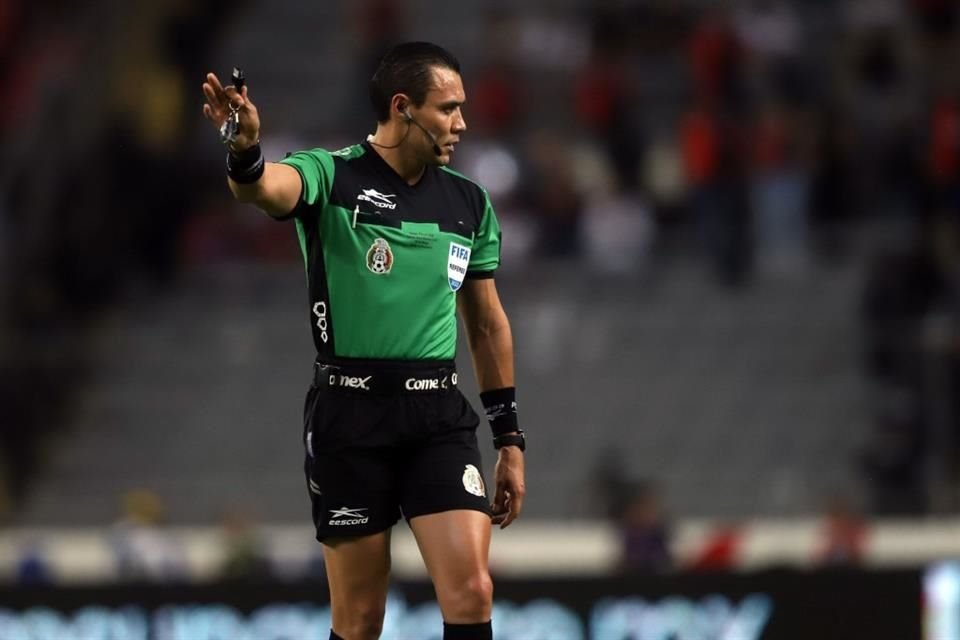 El 'Gat0' Ortiz durante Final de Ida del torneo anterior, entre el Atlas y Pachuca.