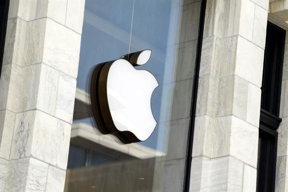 Los reguladores antimonopolio de la UE aceptaron el compromiso de Apple de permitir el acceso a su tecnología de pagos 'tap and go' a sus rivales.