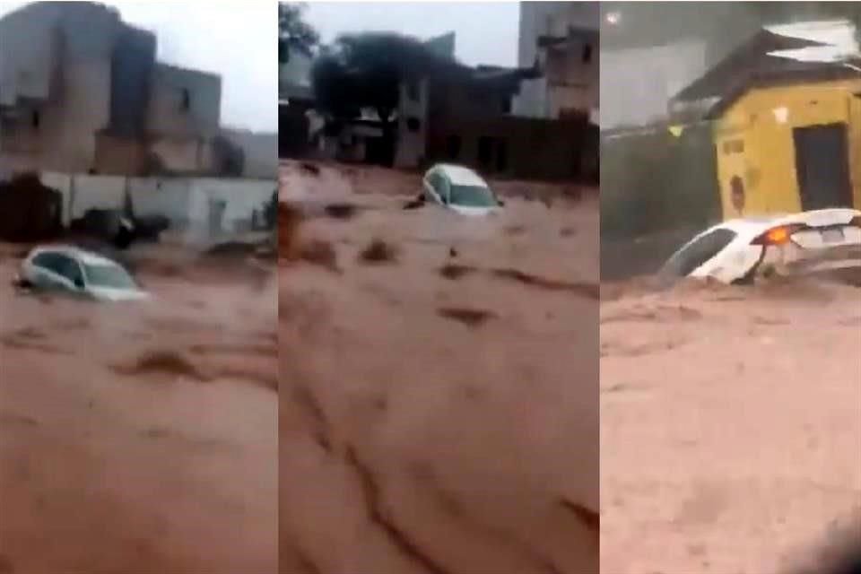 Once personas fueron rescatadas antes de ser arrastradas por la corriente.