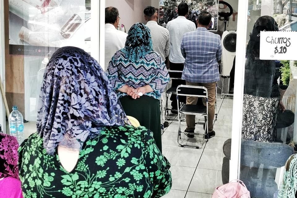 La ceremonia de la Santa Cena se restringió al aforo del templo en la Hermosa Provincia.