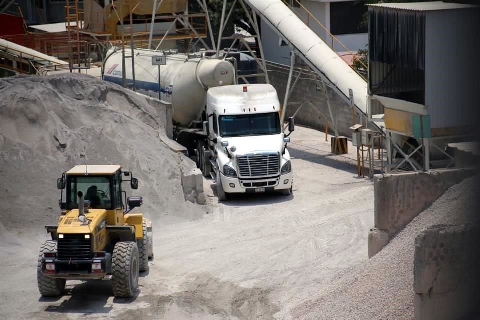 La unidad habitacional Jardines de Ceylán está construida junto a una cementera en la zona industrial de Azcapotzalco.