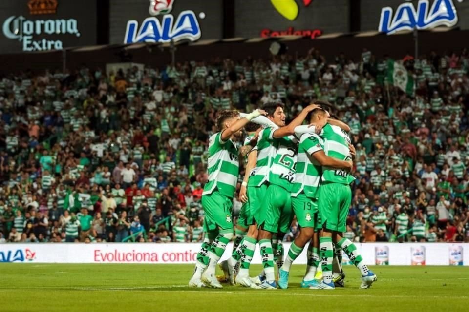 Santos va con todo.