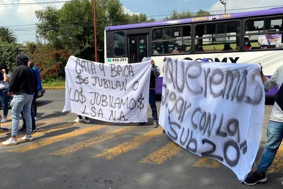 Algunos mensajes fueron dirigidos a Julio Domínguez y Rafael Baca.