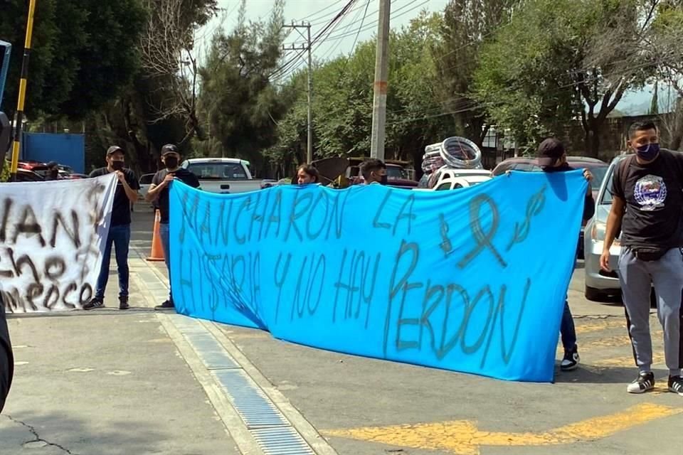 La protesta fue por los malos resultados del equipo,