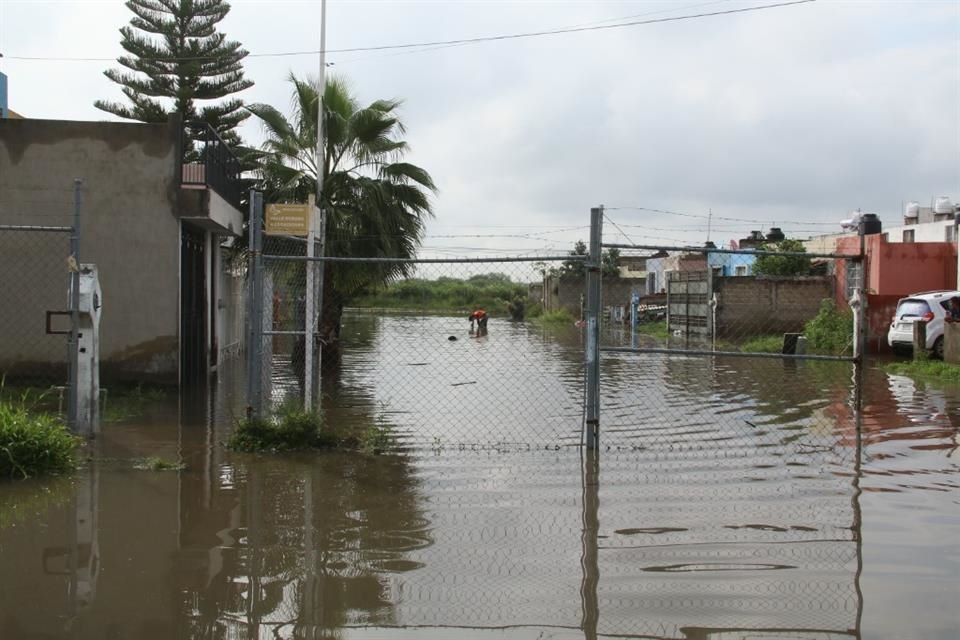 Así luce la calle Villa Panamá, al cruce con Bulevar Valle Dorado 4 Estaciones, en Tlajomulco.