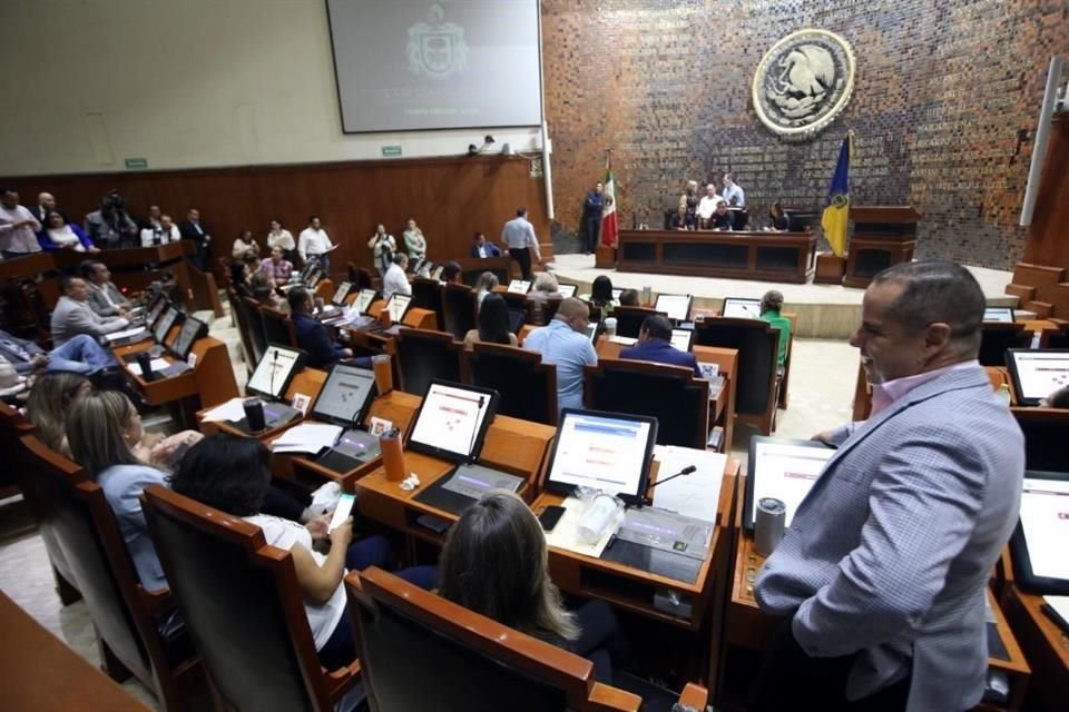 Diputados de MC, PRI y PVEM impidieron que el Congreso de Jalisco votara una reforma que convertiría a todas las personas mayores de edad en donadores tácitos de órganos.