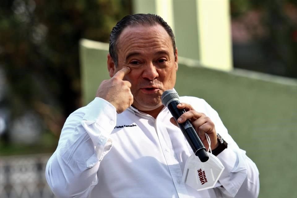 Alberto Uribe, aspirante de Morena por Zapopan, promete que la Comisaría ya no operará el C5, para que lo hagan 'ingenieros especializados'.