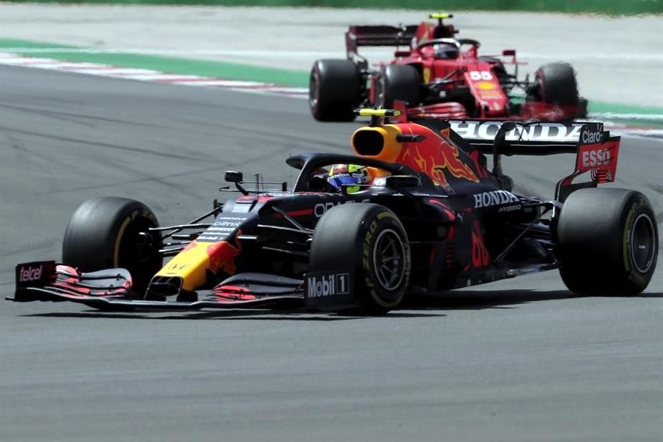 Sergio Pérez está adaptándose al monoplaza de Red Bull, pero lamentó que lo limitado del tiempo en pista no tenga un progreso más notorio.