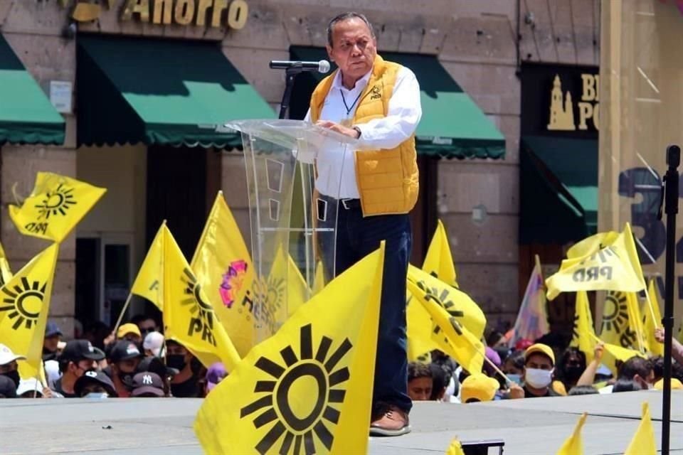 Jesús Zambrano, dirigente del PRD.