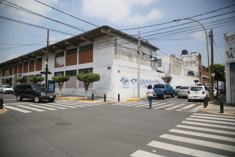 Comerciantes y vecinos de las calles Cruz Verde y Gregorio Dávila temen que al usarlas como vías alternas por las obras en Avenida Enrique Díaz de León se generen afectaciones.