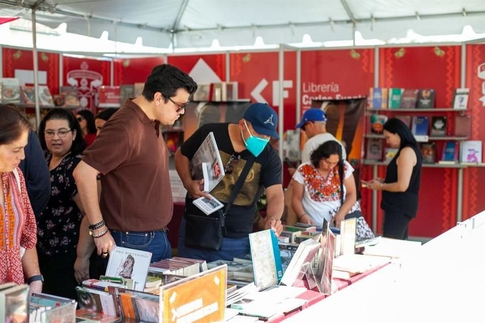 LéaLA, la Feria del Libro en Español se realizó este 2022 en la Plaza de Cultura y Artes.