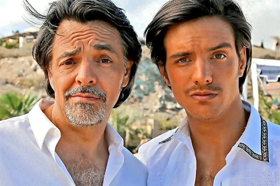 Eugenio Derbez fue sometido a una difícil cirugía en Los Ángeles, que se extendió por casi cuatro horas, para reconstruirle el hombro. Se encontraba jugando realidad virtual con su hijo, Vadhir Derbez (der.) cuando se accidentó.