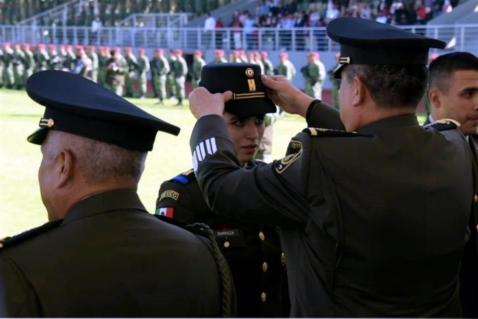 Fotografía compartida por la Sedena de las ceremonias de ascenso.