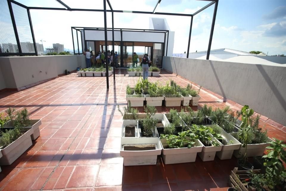 El Ayuntamiento de Guadalajara inauguró el Centro Comunitario Colmena, en Rancho Nuevo, con el que busca reconstruir el tejido social.