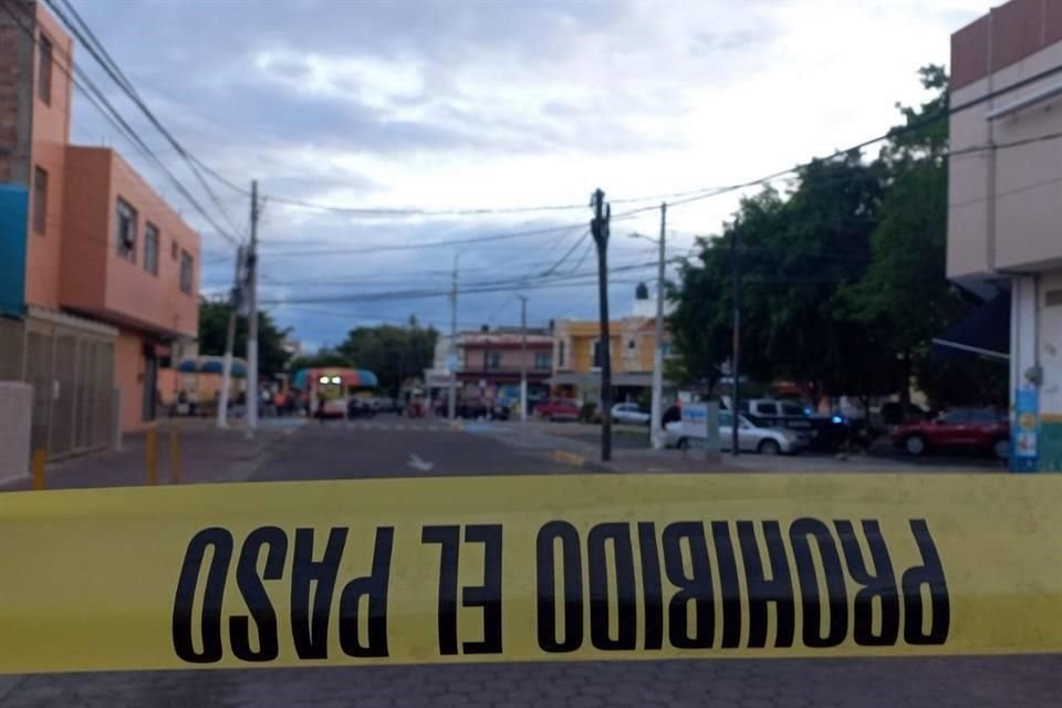 A balazos fue asesinado un hombre de 63 años que acomodaba autos en la Colonia Constitución de Zapopan.