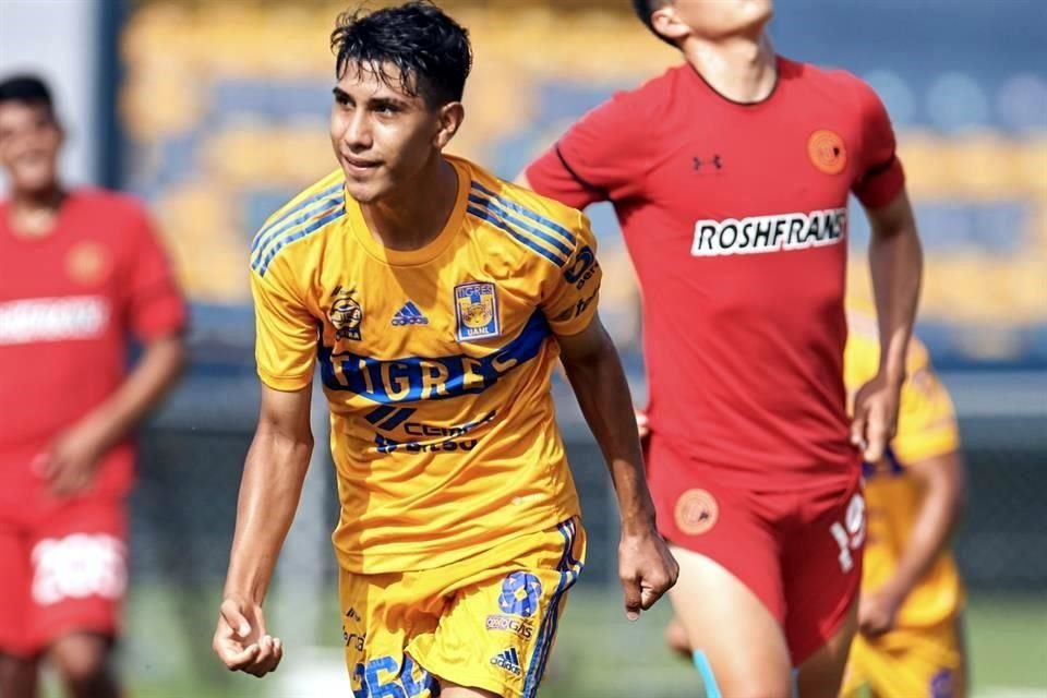 Isaías Galván marcó el gol del triunfo de Tigres Sub 20, mientras que su hermano Isac marcó en la victoria de Tigres Sub 18.