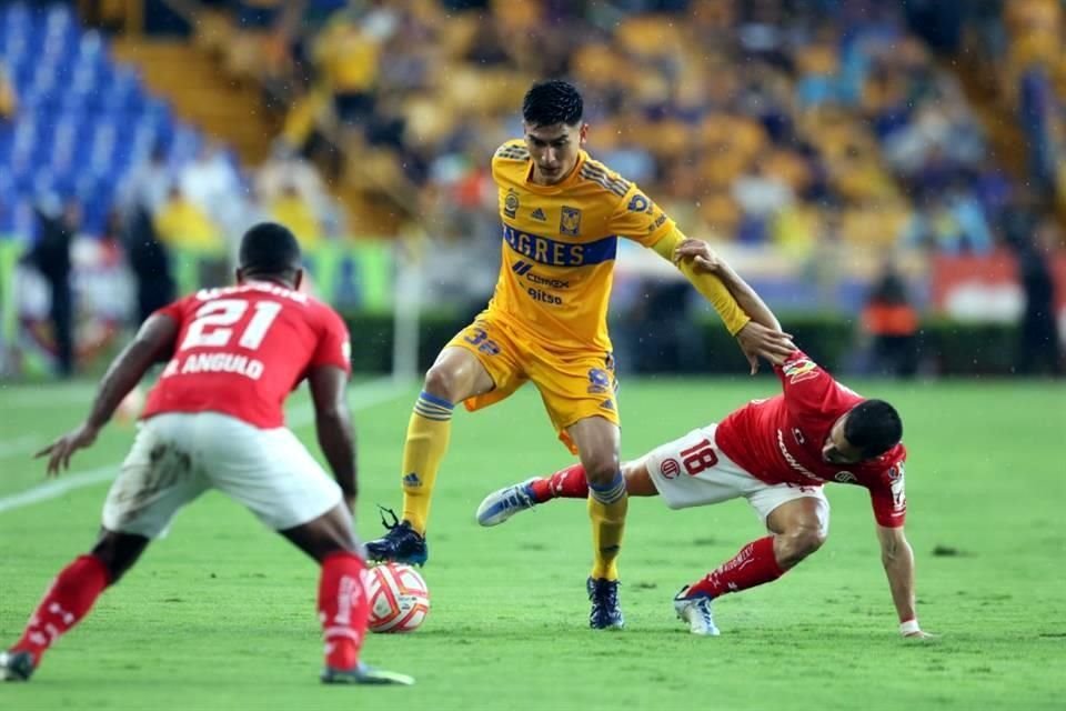 Las imágenes del primer tiempo, cuando Tigres se puso arriba 1-0.