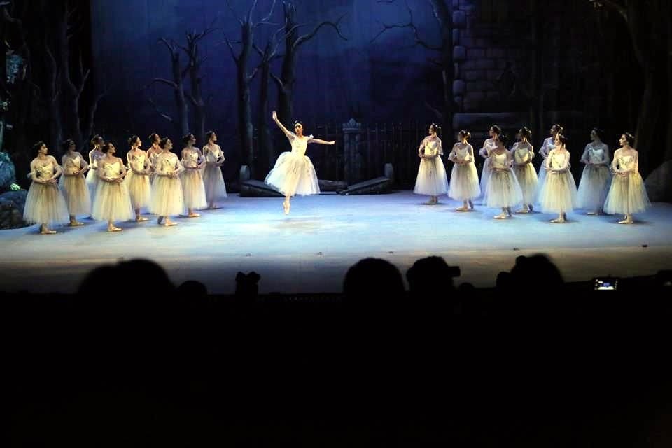 'Giselle' terminó por encantar a las 400 personas congregadas en el recinto.