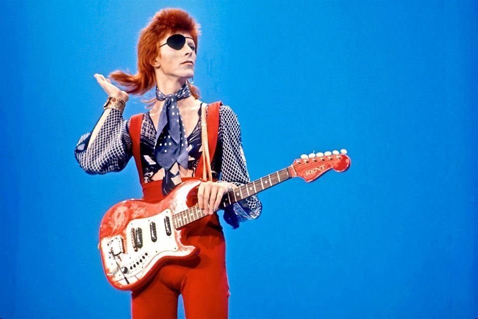 El director Brett Morgen estrena 'Moonage Daydream', un documental muy íntimo sobre David Bowie.