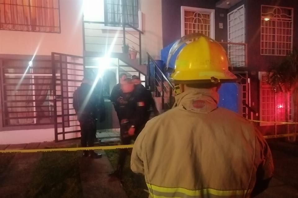 Una mujer fue encontrada sin vida en su propio domicilio luego de que se produjera un incendio a causa de una fuga de gas, en el Fraccionamiento Valle de los Molinos, en Zapopan.