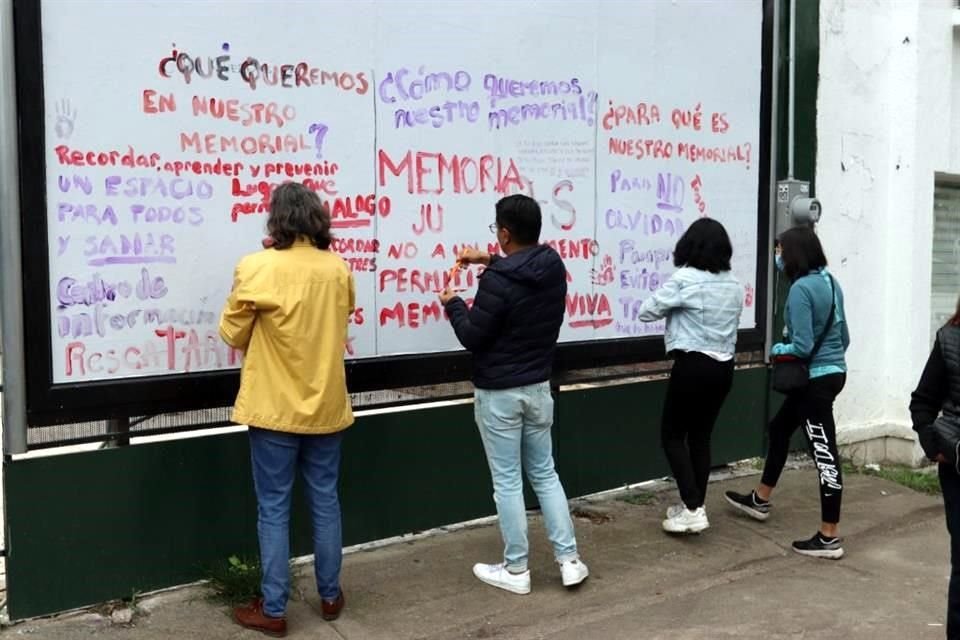 Aseguran que el colapso del edificio en Álvaro Obregón 286 dejó al menos a 250 personas afectadas ante la pérdida de un familiar.