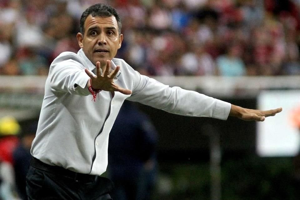 Ricardo Cadena señaló que el arbitraje fue 'terrible' en el Clásico Nacional.