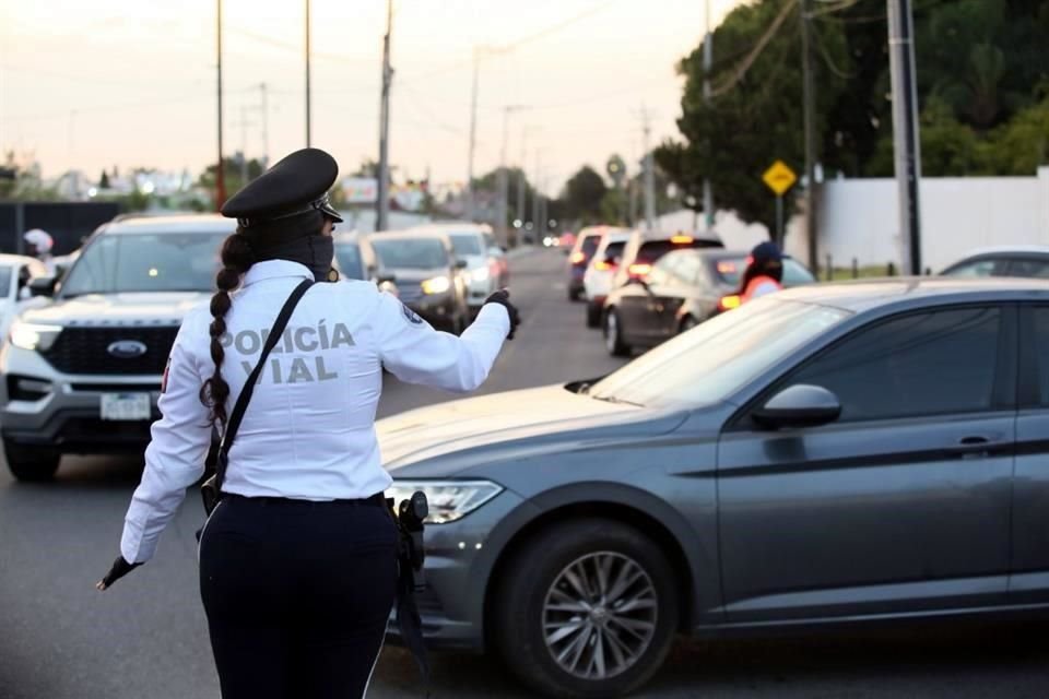 Complicaciones viales en Bosques de Santa Anita, tras el regreso a clases.