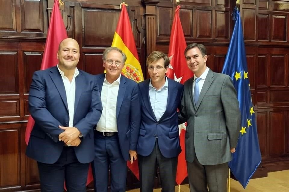 (De izq. a der.): El Gobernador Enrique Alfaro, Gustavo Santoscoy, el Alcalde de Madrid, José Luis Martínez-Almeida, y Fernando Rodríguez convivieron en Madrid.