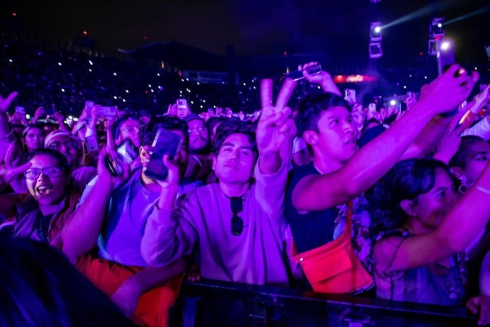 Los fans de Dua Lipa no pararon de corear los éxitos musicales.