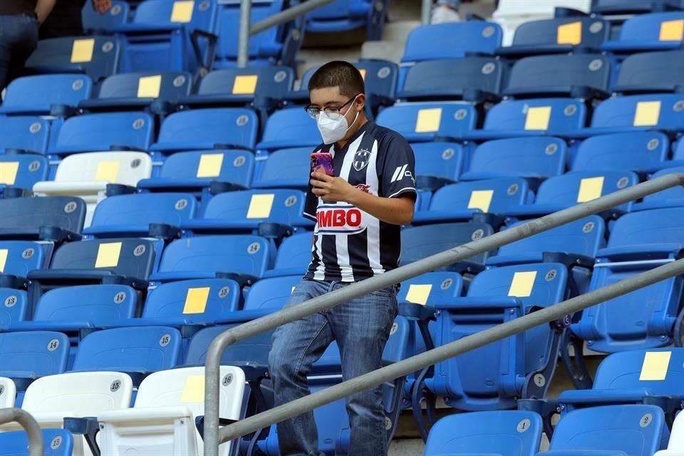 Así se vivió el color previo al duelo de vuelta de Cuartos de Final entre Rayados y Santos en el Estadio BBVA.
