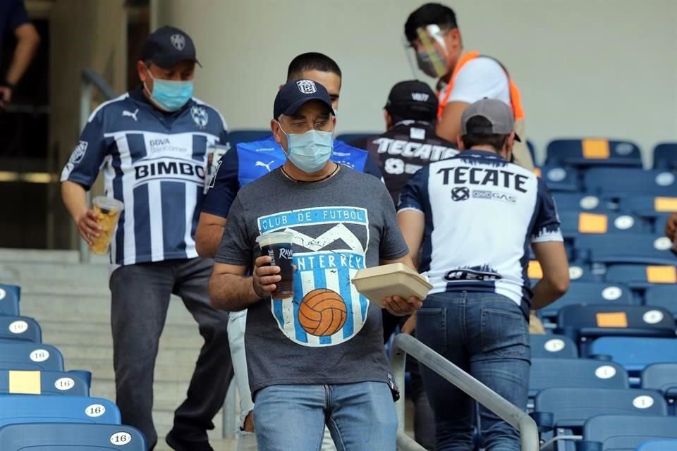 Así se vivió el color previo al duelo de vuelta de Cuartos de Final entre Rayados y Santos en el Estadio BBVA.