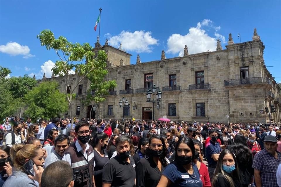 Autoridades de Protección Civil no reportan hasta el momento daños ni lesionados.