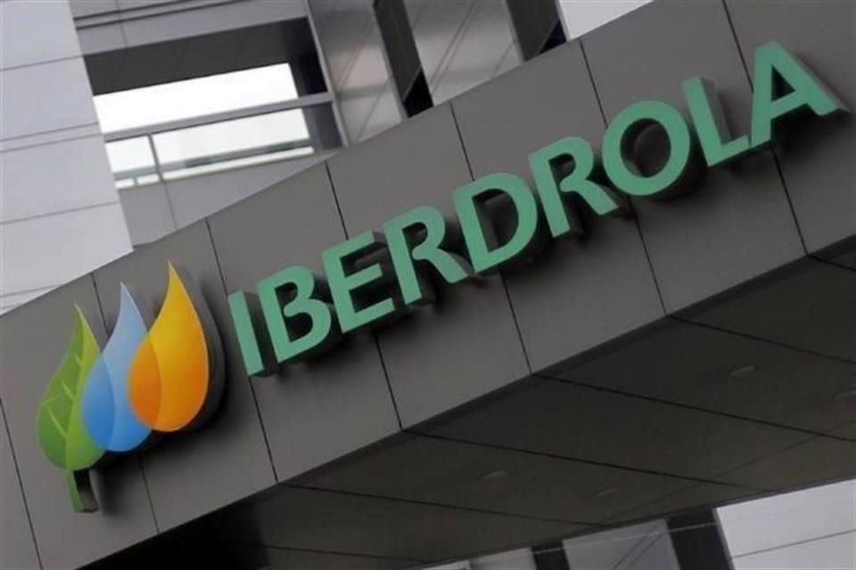 El Presidente Andrés Manuel López Obrador señaló que el Gobierno de Estados Unidos envió un pliego de preguntas que parecen hechas por Iberdrola.