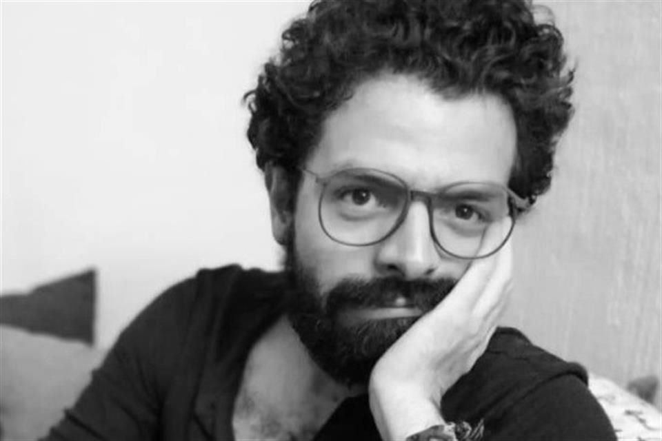 Javier Raya fue autor de obras como El libro de Pixie, Por los rasgos de una bayoneta, La rebelión de los negros y Ordalía.
