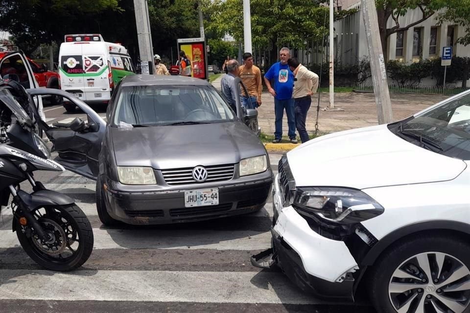 Diputada presentó iniciativa que permitirá que autos implicados en choques lamineros puedan ser movidos para liberar vialidades.