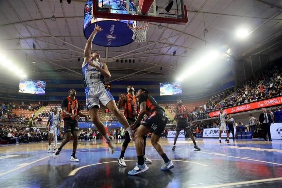 Los Astros de Jalisco vencieron 105-81 a los Soles de Mexicali para avanzar a la Final de Zona de la Liga Nacional de Basquetbol.