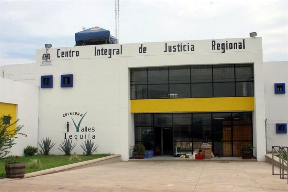Elude directora protocolos en Ceinjure de Tequila, afirman trabajadores. 