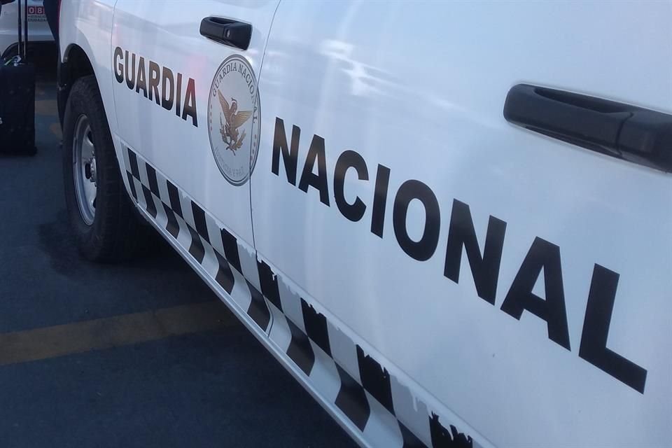 Tres vehículos, ocho armas largas, cargadores y cartuchos, fue lo que se confiscó tras el enfrentamiento.