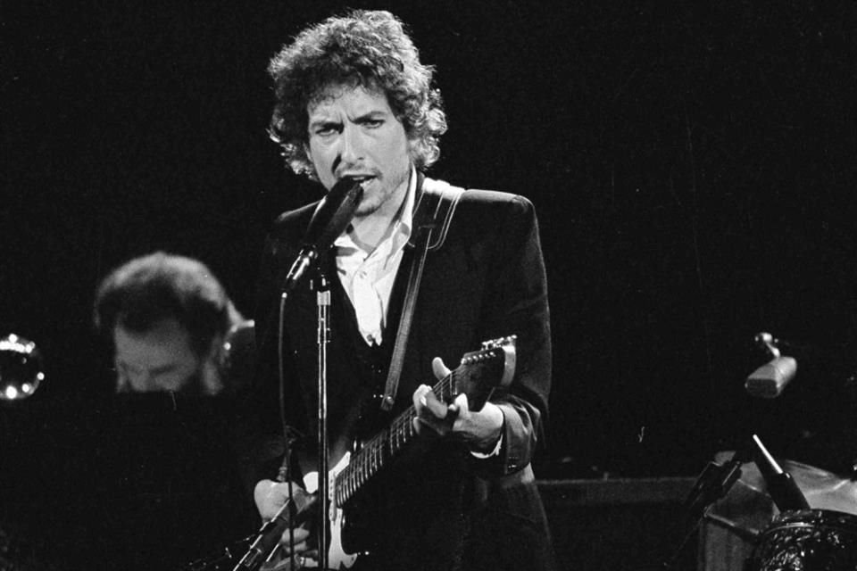 El nuevo libro de Bob Dylan, 'The Philosophy of Modern Song', explorará el poder de la composición musical; saldrá en noviembre en EU.