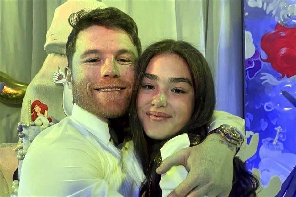 'Canelo' Álvarez y su hija mayor, Emily.