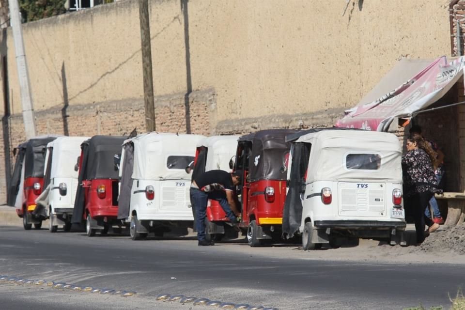 Los prestadores de servicio y operadores tendrán que certificar su antigüedad como trabajadores del transporte público.