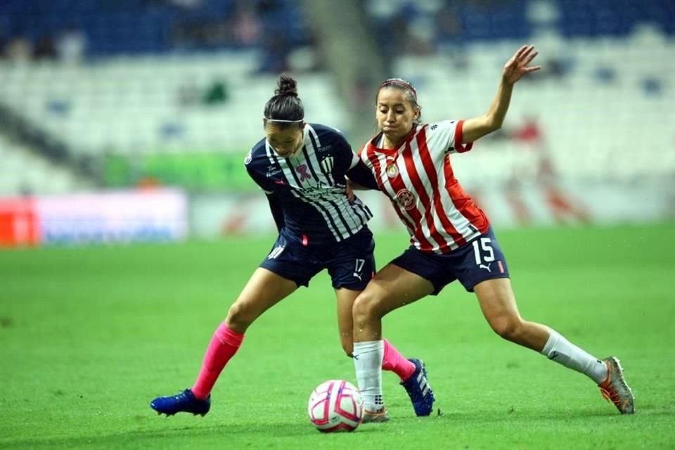Las imágenes de la victoria de Rayadas por 1-0 ante Chivas en el 'Gigante de Acero'.