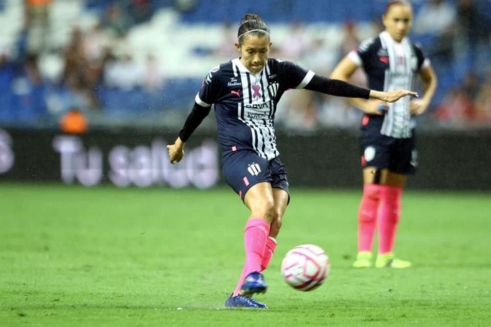 Las imágenes de la victoria de Rayadas por 1-0 ante Chivas en el 'Gigante de Acero'.