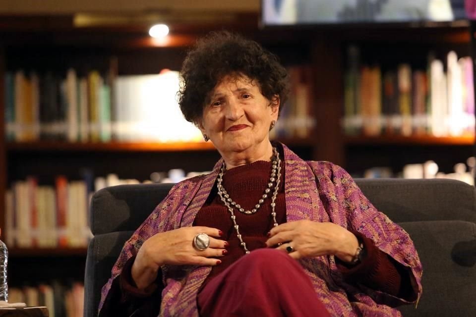 Margo Glantz fue la figura central de la jornada inaugural del Primer Coloquio de Escritoras que impulsa la Secretaría de Cultura de Jalisco para reconocer la obra literaria realizada por mujeres.