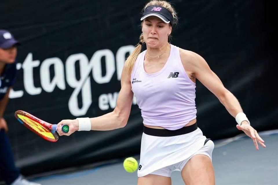 Eugenie Bouchard debutó con triunfo en el Guadalajara Open AKRON, donde es una de las consentidas de la afición, al imponerse 7-5 y 6-3 a Kayla Day.