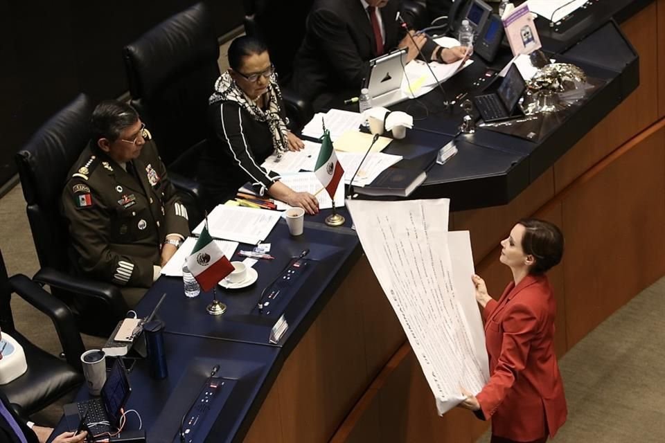 La senadora Lilly Téllez criticó la labor de los funcionarios.