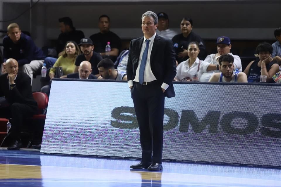 Sergio Valdeolmillos,  entrenador de Astros de Jalisco.