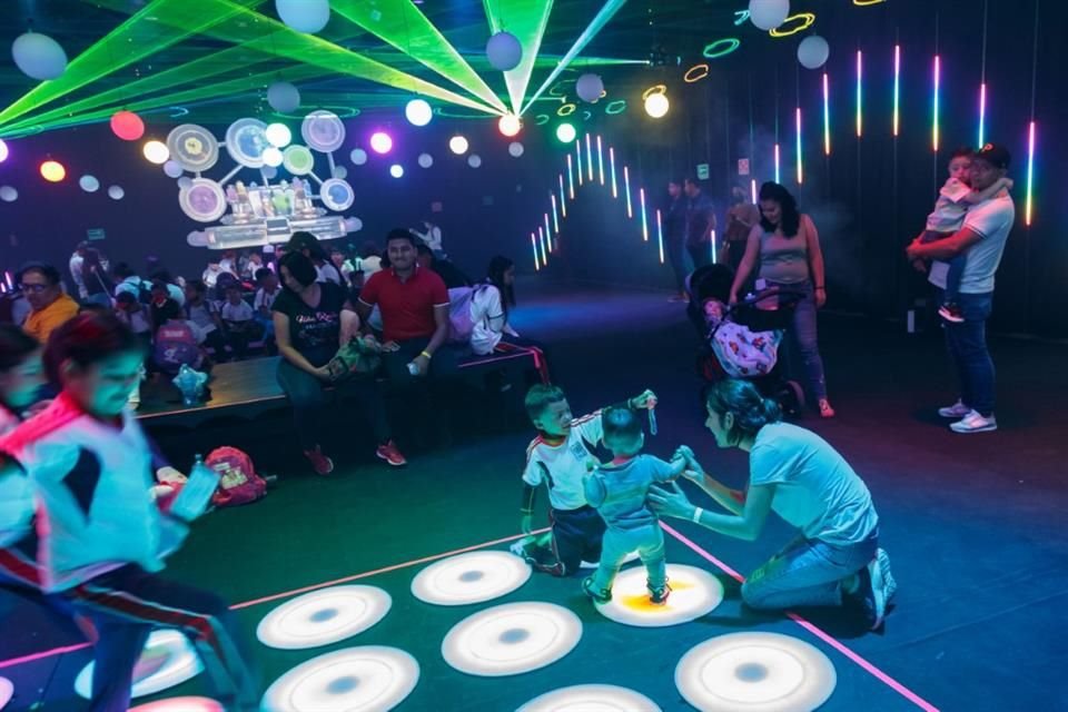 Flow, La Fábrica de Sueños, es el nuevo atractivo de las Fiestas de Octubre.
