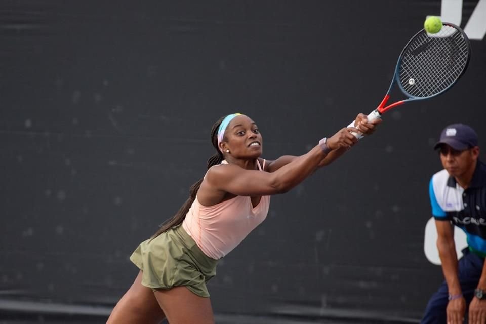 Sloane Stephens sabe cómo jugar en el Centro Panamericano de Tenis y se metió a los Cuartos de Final del Guadalajara Open AKRON WTA 1000.