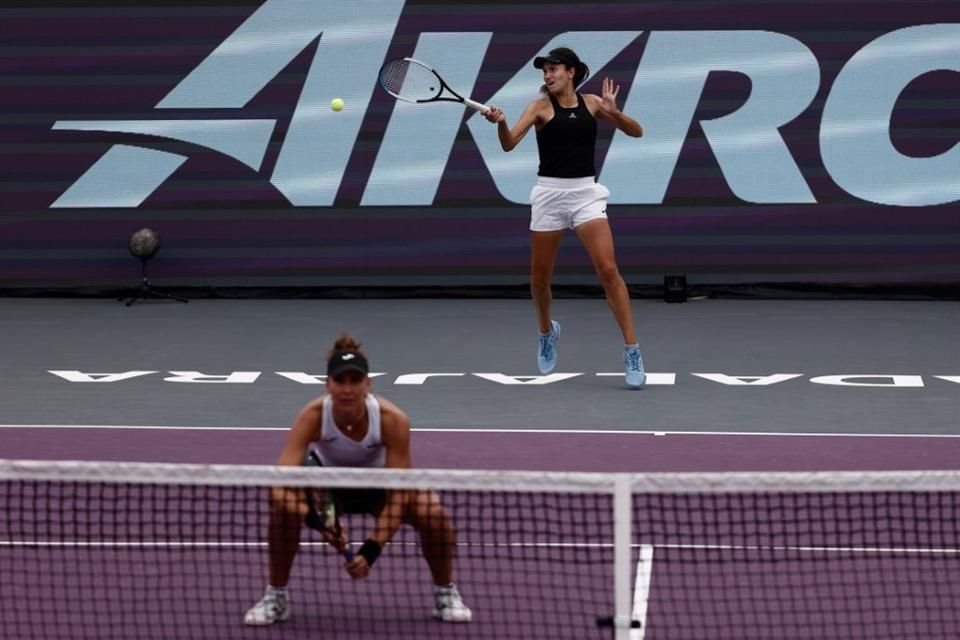 La dupla conformada por Anna Danilina y Beatriz Haddad Maia sorprendió con un juego de mayor concentración y precisión que fue clave para ganar.